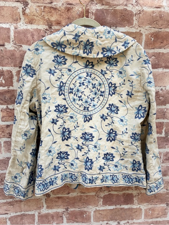 J. Jill Jackets & Blazers - Vintage J. Jill size M Cream linen Quilted Jacket Blue Floral Embroidery